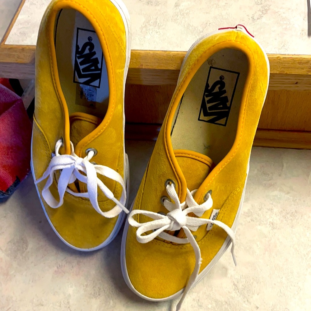 Mustard yellow suede vans 5.5